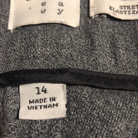 Cropped pants - Picture 2 of 4